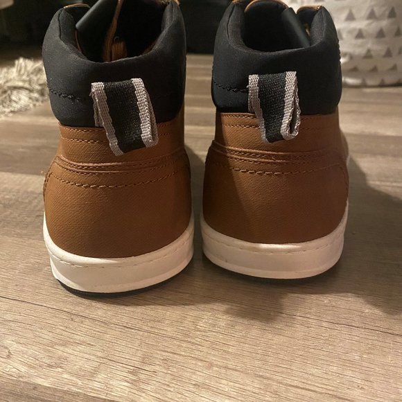 Aldo Men's Sneakers - Never Worn - Picture 4 of 7